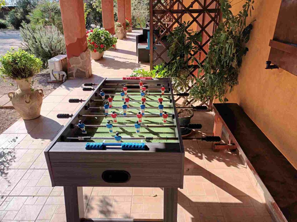 Intrattenimento gioco calciobalilla in veranda