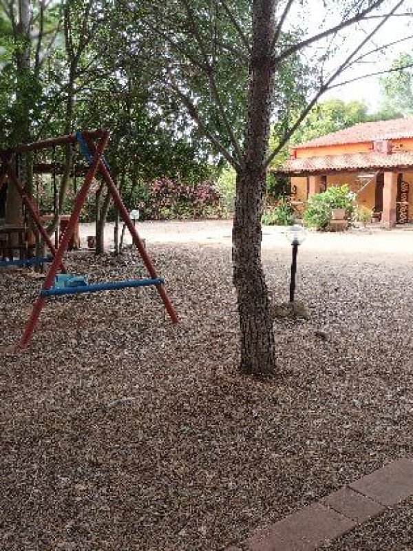 Giochi per bambini altalena
